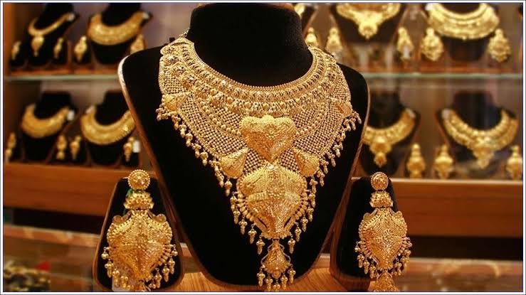 Gold Price Today: Market Shifts & New Opportunities